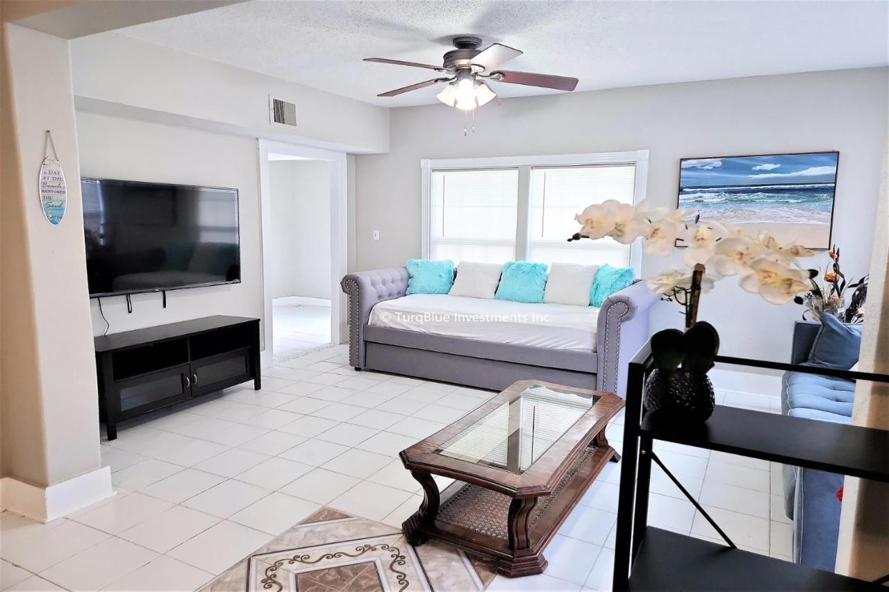 Casaazul-2605A-Couples Retreat By Beach & Pleasure Pier 1 Block Away- 2Bed 2Bath- 7 Minutes To Cruise Terminal غالفيستون، تكساس المظهر الخارجي الصورة