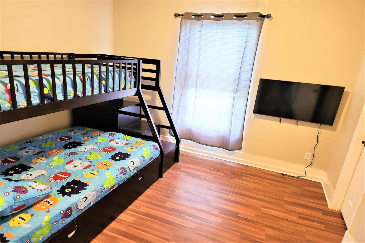 Casaazul-2605A-Couples Retreat By Beach & Pleasure Pier 1 Block Away- 2Bed 2Bath- 7 Minutes To Cruise Terminal غالفيستون، تكساس المظهر الخارجي الصورة