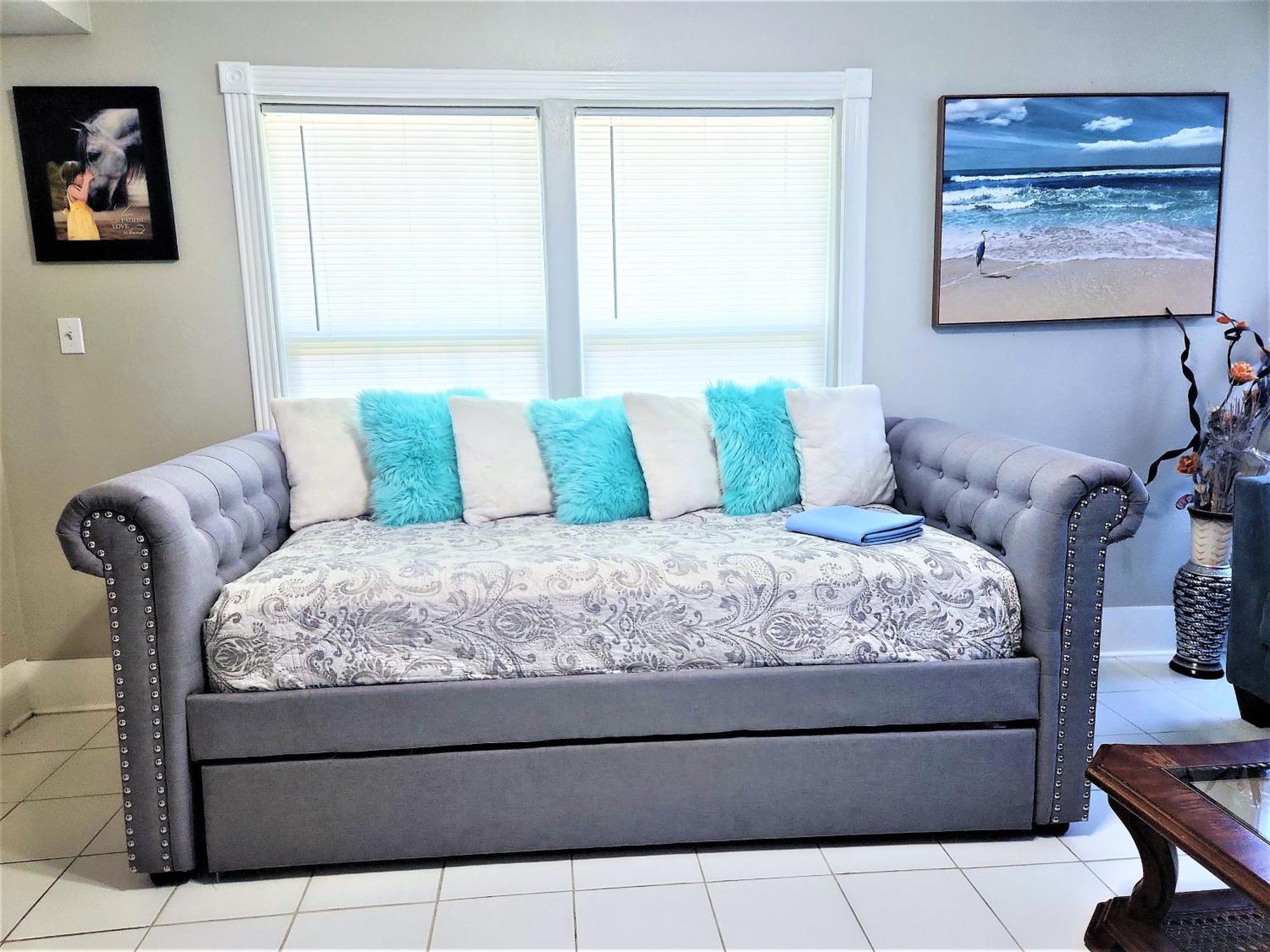 Casaazul-2605A-Couples Retreat By Beach & Pleasure Pier 1 Block Away- 2Bed 2Bath- 7 Minutes To Cruise Terminal غالفيستون، تكساس المظهر الخارجي الصورة